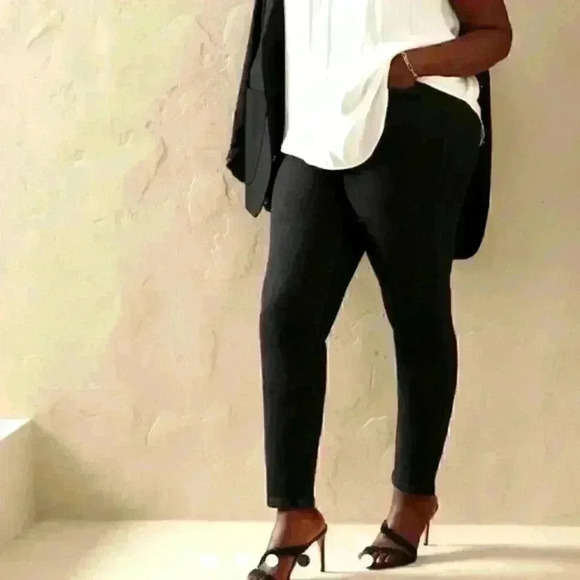 Banana Republic Mid-Rise Skinny Jean - Picture 1 of 7